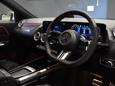 MERCEDES-BENZ GLA - 2