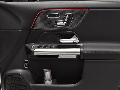 MERCEDES-BENZ GLA - 6