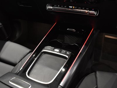 MERCEDES-BENZ GLA - 8