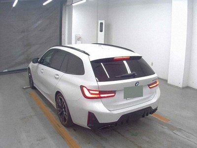 صورة 1 لـ 2023 BMW 3 SERIES