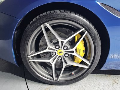 FERRARI CALIFORNIA - 6