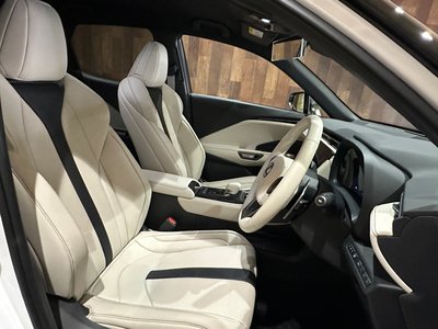 2025 Lexus LBX 缩略图 17