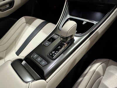 2025 Lexus LBX 缩略图 28