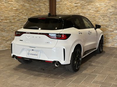 2025 Lexus LBX photo 9