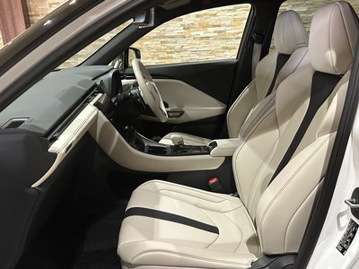 2025 Lexus LBX 缩略图 16