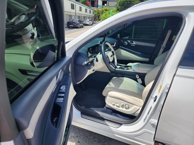 صورة 8 لـ 2024 Genesis GV80