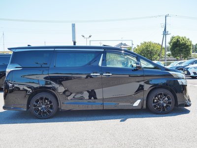 TOYOTA VELLFIRE - 9