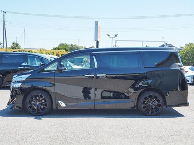 TOYOTA VELLFIRE - 8