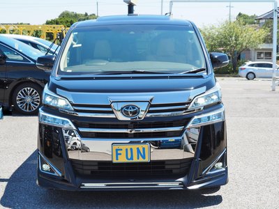 TOYOTA VELLFIRE - 2