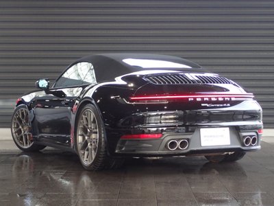 PORSCHE 911 CABRIOLET - 6
