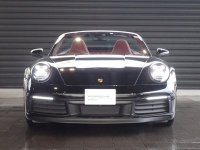 PORSCHE 911 CABRIOLET - 2