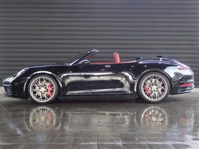 PORSCHE 911 CABRIOLET - 4