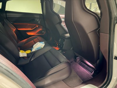 2021 Porsche TAYCAN 缩略图 12