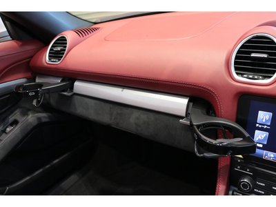 2020 Porsche 718 SPYDER thumbnail 41