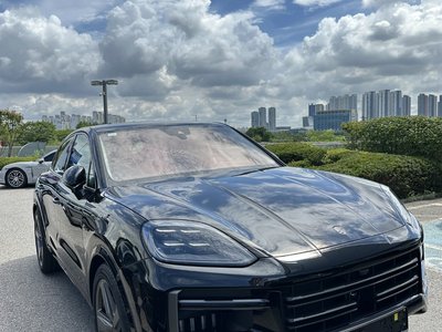PORSCHE CAYENNE - 4
