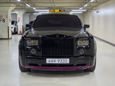 ROLLS-ROYCE PHANTOM