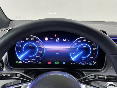 2025 Mercedes-BENZ EQE photo 8
