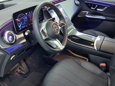2025 Mercedes-BENZ EQE — миниатюра 13