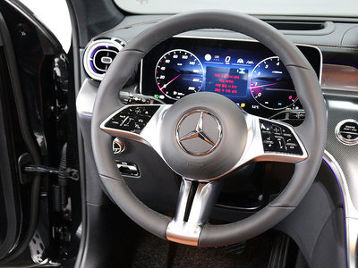 صورة 9 لـ 2025 Mercedes-BENZ GLC