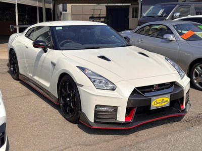 NISSAN GT-R - 3