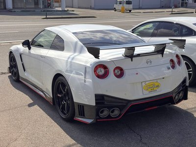 NISSAN GT-R - 6
