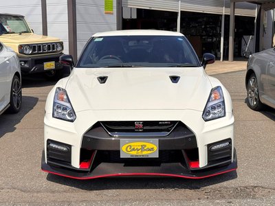 NISSAN GT-R - 2