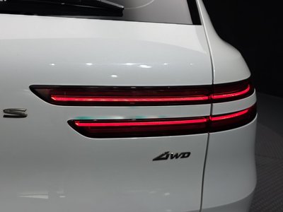 صورة 10 لـ 2022 Genesis GV70