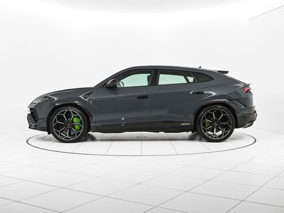 2023 Lamborghini URUS photo 5