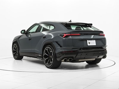 2023 Lamborghini URUS photo 6