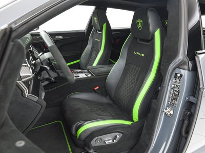 2023 Lamborghini URUS — миниатюра 14