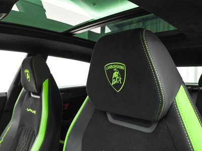 2023 Lamborghini URUS — миниатюра 16