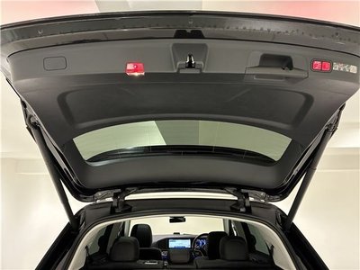 2025 Mercedes-BENZ GLE — миниатюра 24
