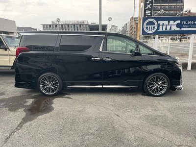 TOYOTA ALPHARD - 3