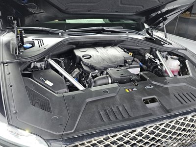 2023 Genesis GV70 photo 7