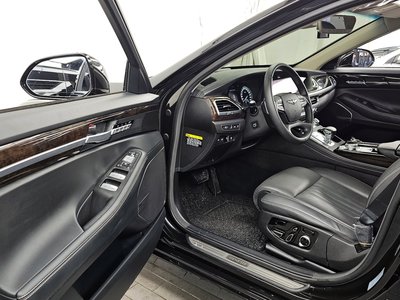 GENESIS G90 - 10