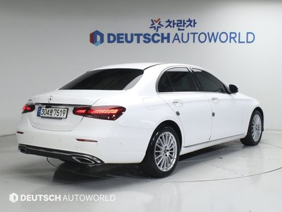 MERCEDES-BENZ E-CLASS - 5