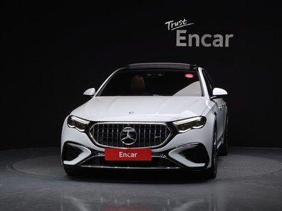 MERCEDES-BENZ E-CLASS - 2