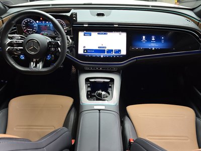 MERCEDES-BENZ E-CLASS - 5