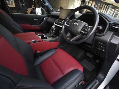 TOYOTA LAND CRUISER - 6