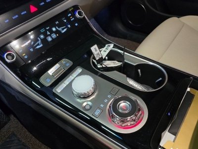 2025 Genesis GV70 缩略图 12