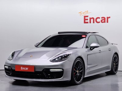 PORSCHE PANAMERA - 1