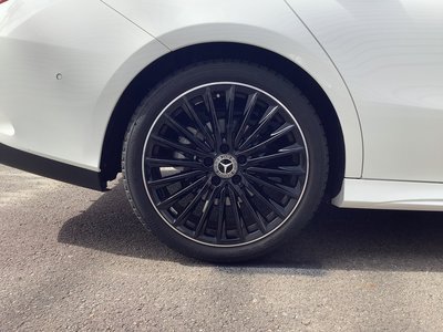 MERCEDES-BENZ CLA - 8