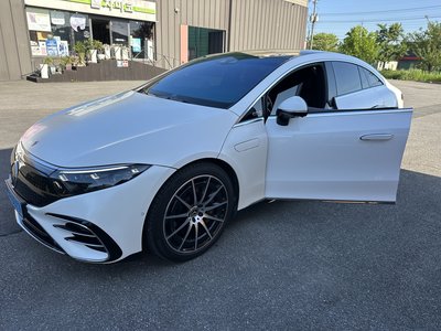 MERCEDES-BENZ EQS - 9
