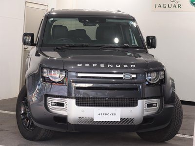 LAND ROVER DEFENDER - 4