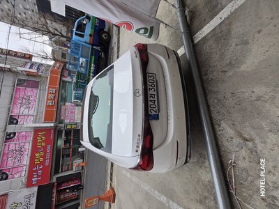 MERCEDES-BENZ E-CLASS - 3