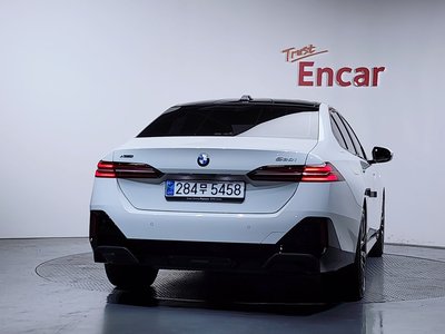 BMW 5 SERIES - 3