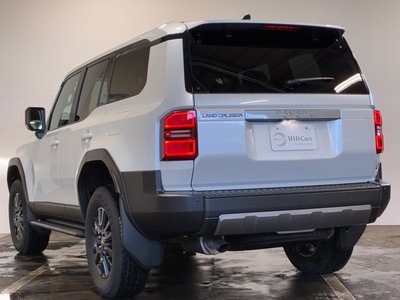 TOYOTA LAND CRUISER 250 - 8