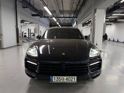 PORSCHE CAYENNE - 1