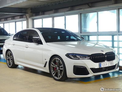 BMW 5 SERIES - 1