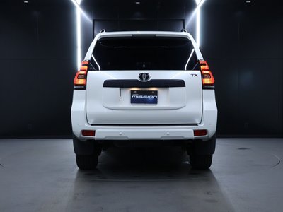 TOYOTA LAND CRUISER PRADO - 10